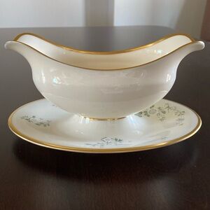 Lenox Summer Breeze Gravy Boat with Attached Underplate